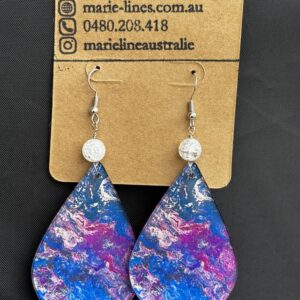 Large blue&pink teardrop with cracked quartz