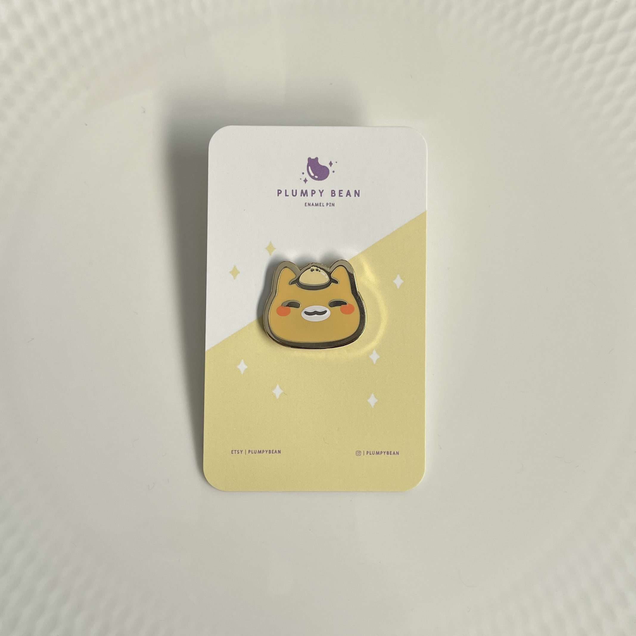 Bao Bun Cat Hat Enamel Pin by Plumpy Bean Bao Bun Cat Hat Enamel Pin by Plumpy Bean - Image 2