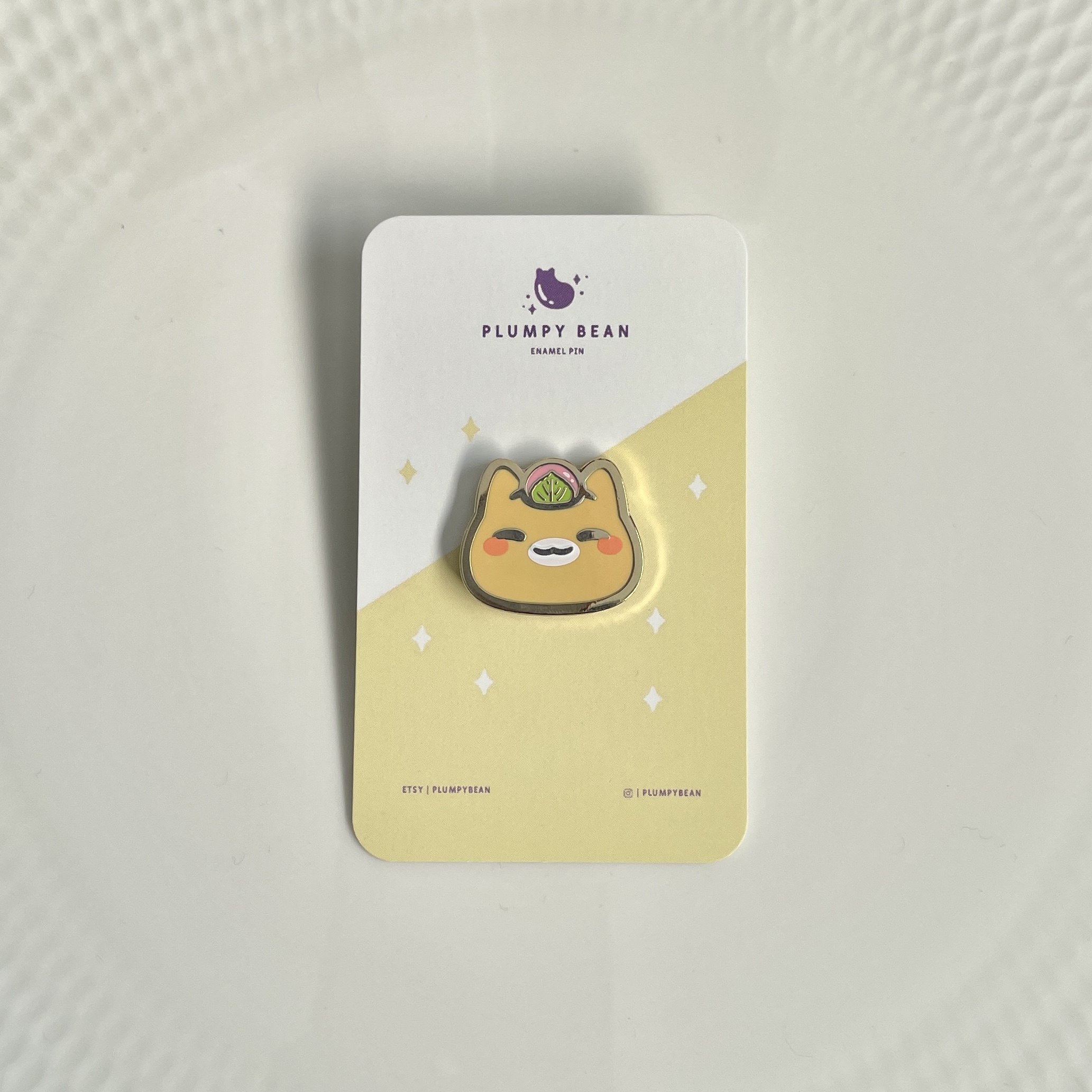 Mochi Cat Hat Enamel Pin by Plumpy Bean Mochi Cat Hat Enamel Pin by Plumpy Bean - Image 2