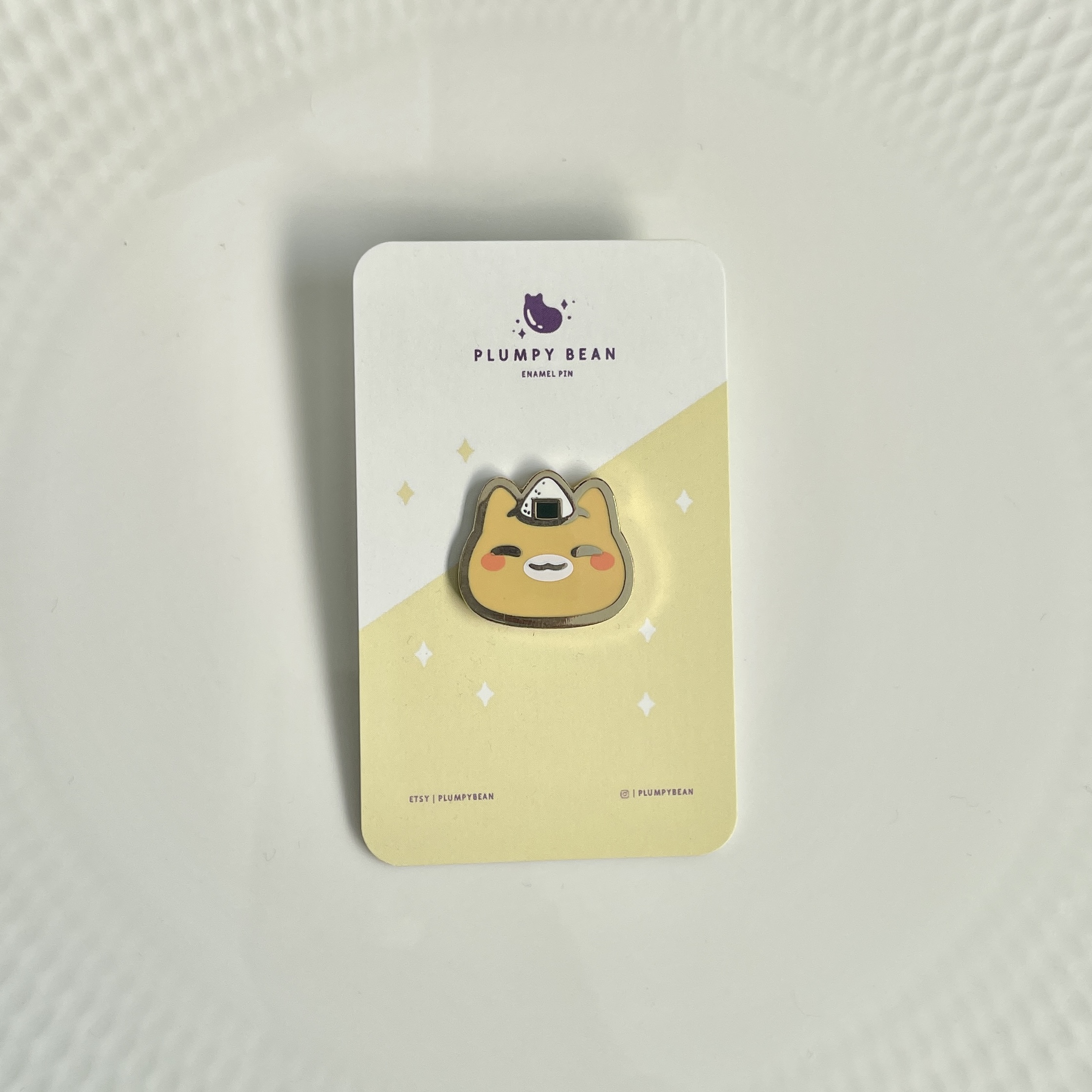 Onigiri Cat Hat Enamel Pin by Plumpy Bean Onigiri Cat Hat Enamel Pin by Plumpy Bean - Image 2