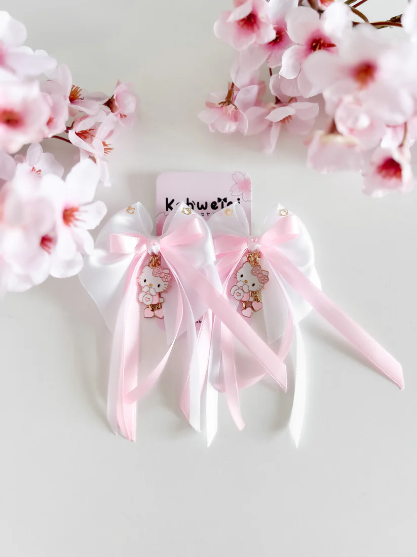 Hello kitty clip ins by Kahweiei Hello kitty clip ins by Kahweiei