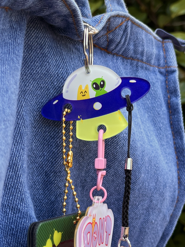 UFO Alien Trinket Holder by Flopbears | in.cube8r