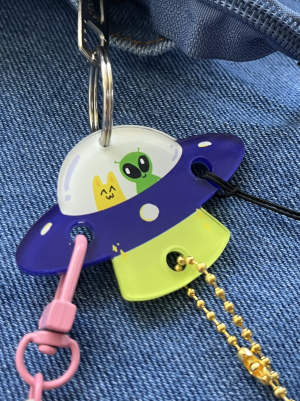 UFO Alien Trinket Holder by Flopbears | in.cube8r