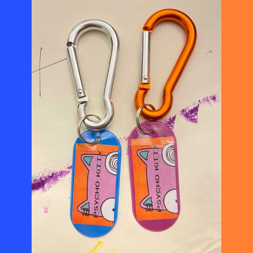 'PSYCHO KiTTY’ V.1 Vinyl Keychain by Nathaniel