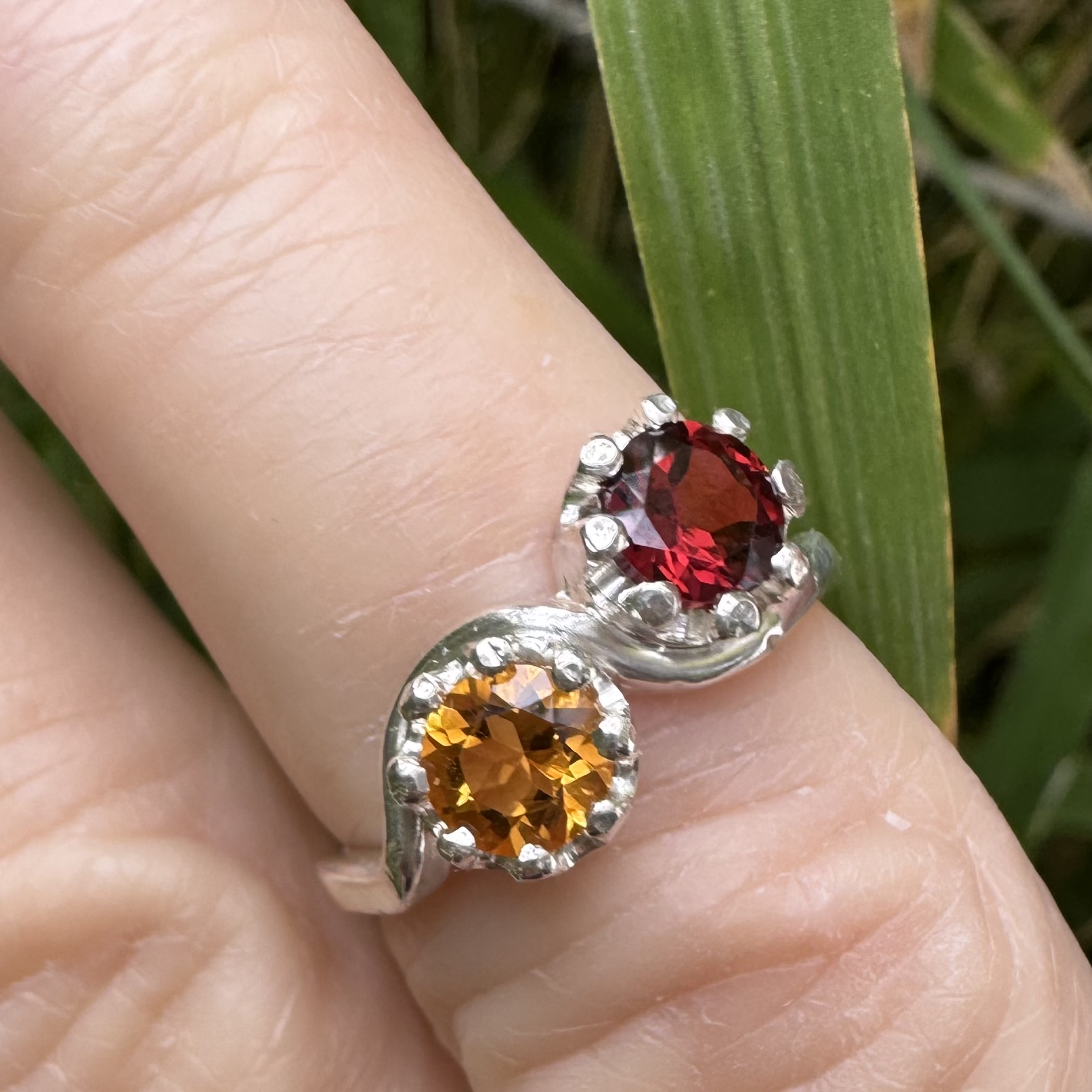 Toi et moi ring Size M by Artefact Fine Jewellery Toi et moi ring Size M by Artefact Fine Jewellery - Image 6