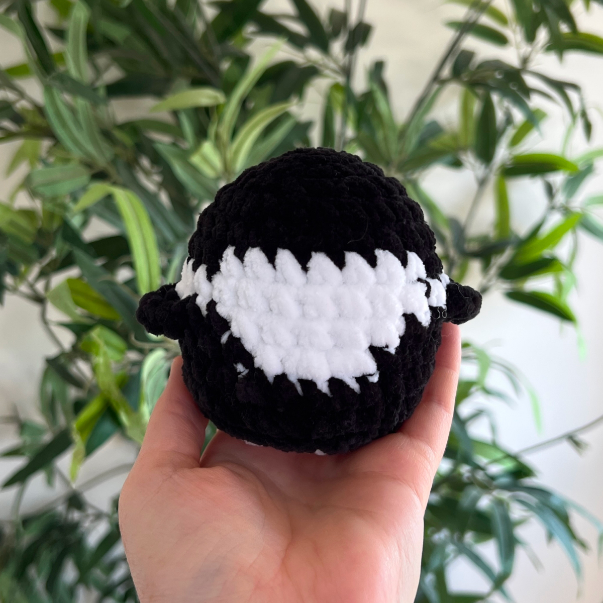 Magpie Crochet Plushie Bird by 53stitches Magpie Crochet Plushie Bird by 53stitches - Image 3