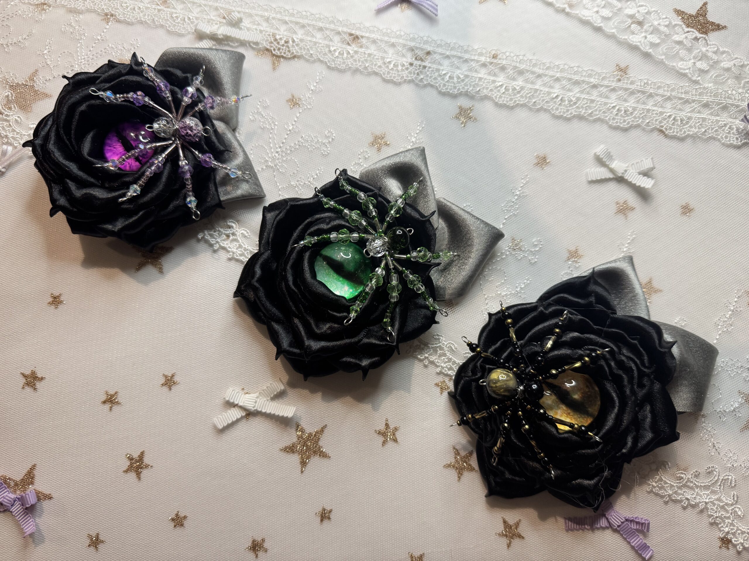 Black Rose Spider – Hair Clip & Brooch by_gold7handmade Black Rose Spider – Hair Clip & Brooch by_gold7handmade